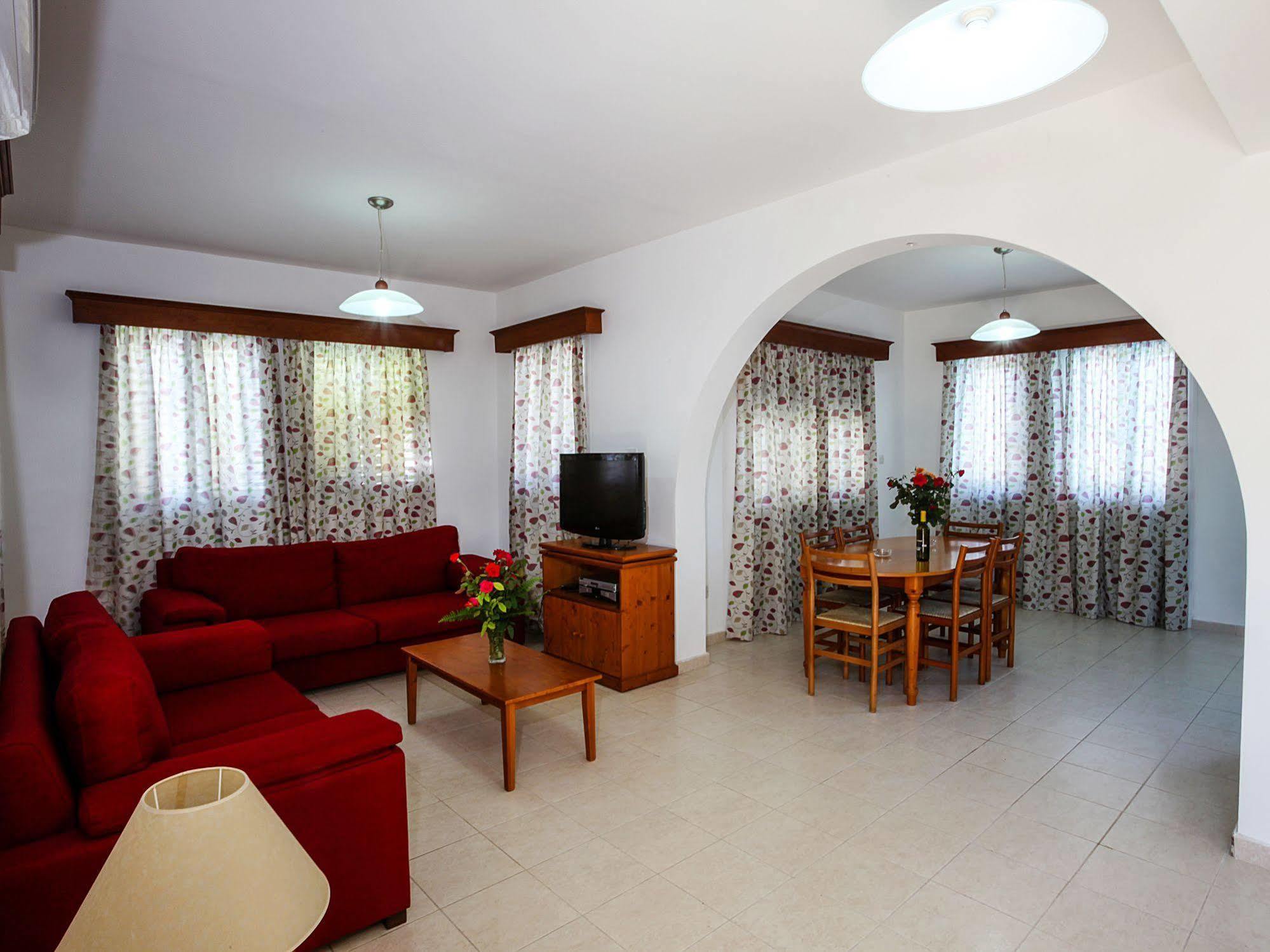 Kotsias Corallia Villas คอรัลเบย์ ภายนอก รูปภาพ