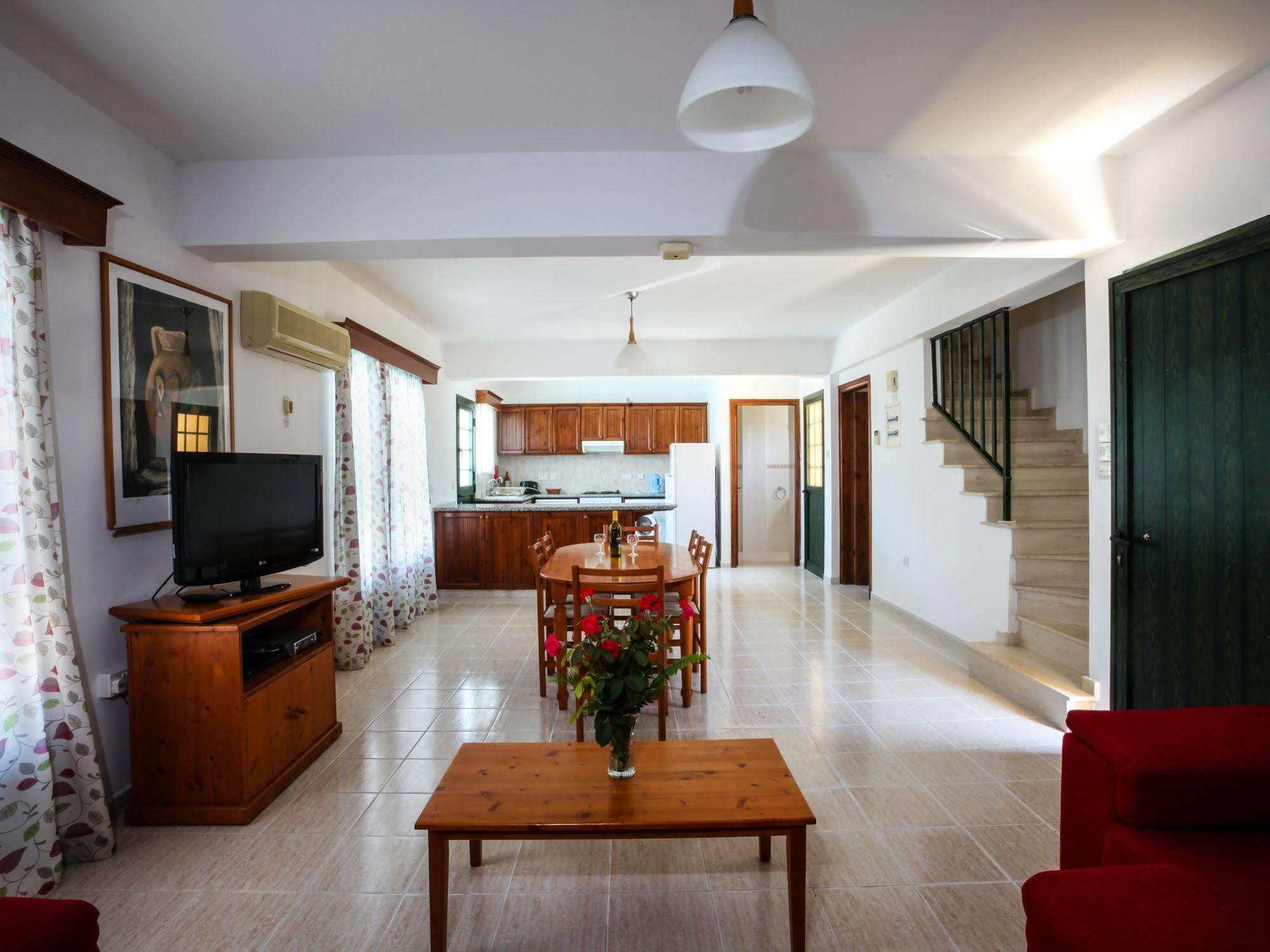 Kotsias Corallia Villas คอรัลเบย์ ภายนอก รูปภาพ
