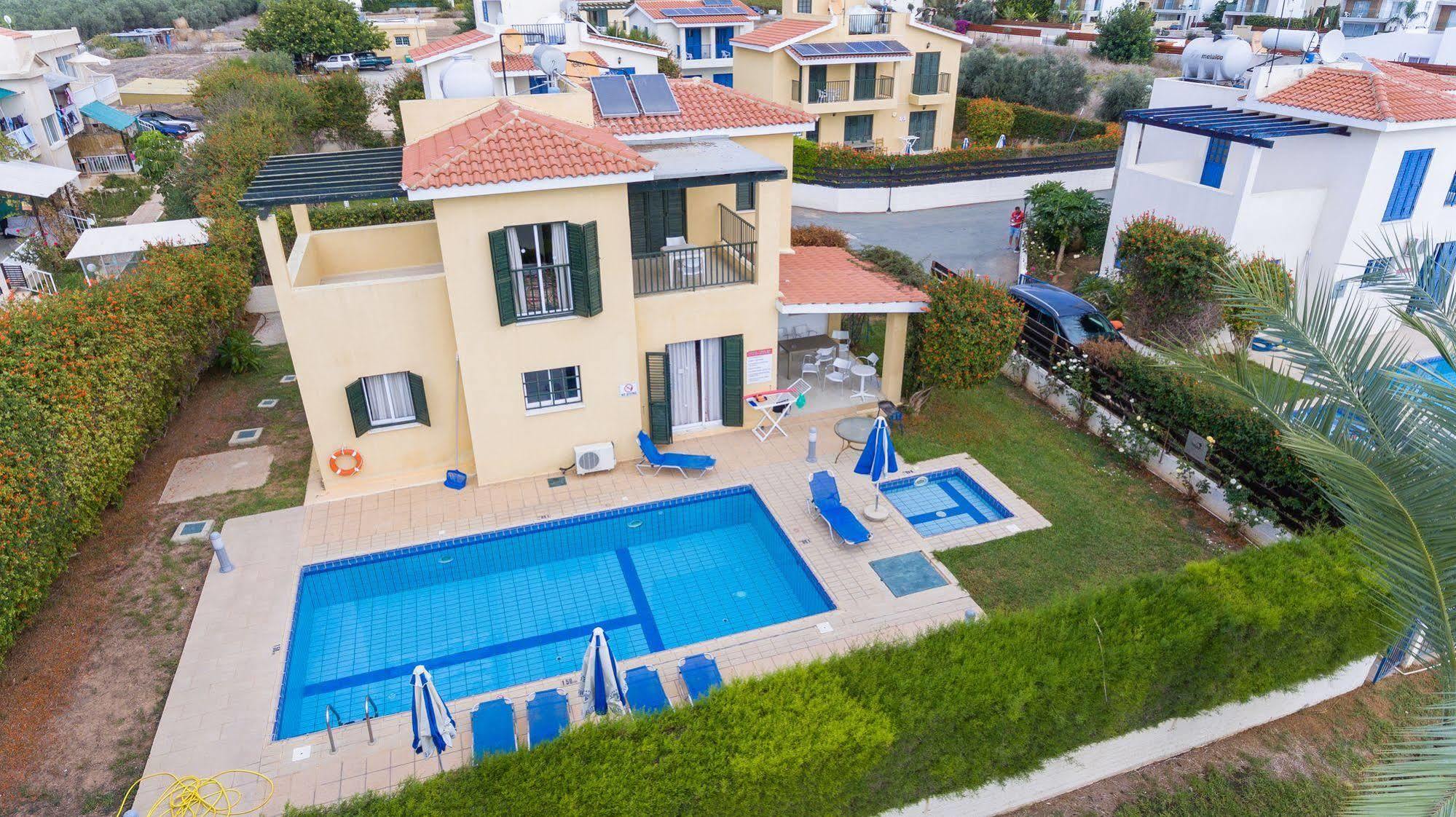 Kotsias Corallia Villas คอรัลเบย์ ภายนอก รูปภาพ