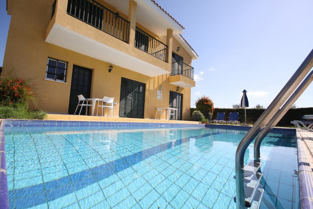 Kotsias Corallia Villas คอรัลเบย์ ภายนอก รูปภาพ